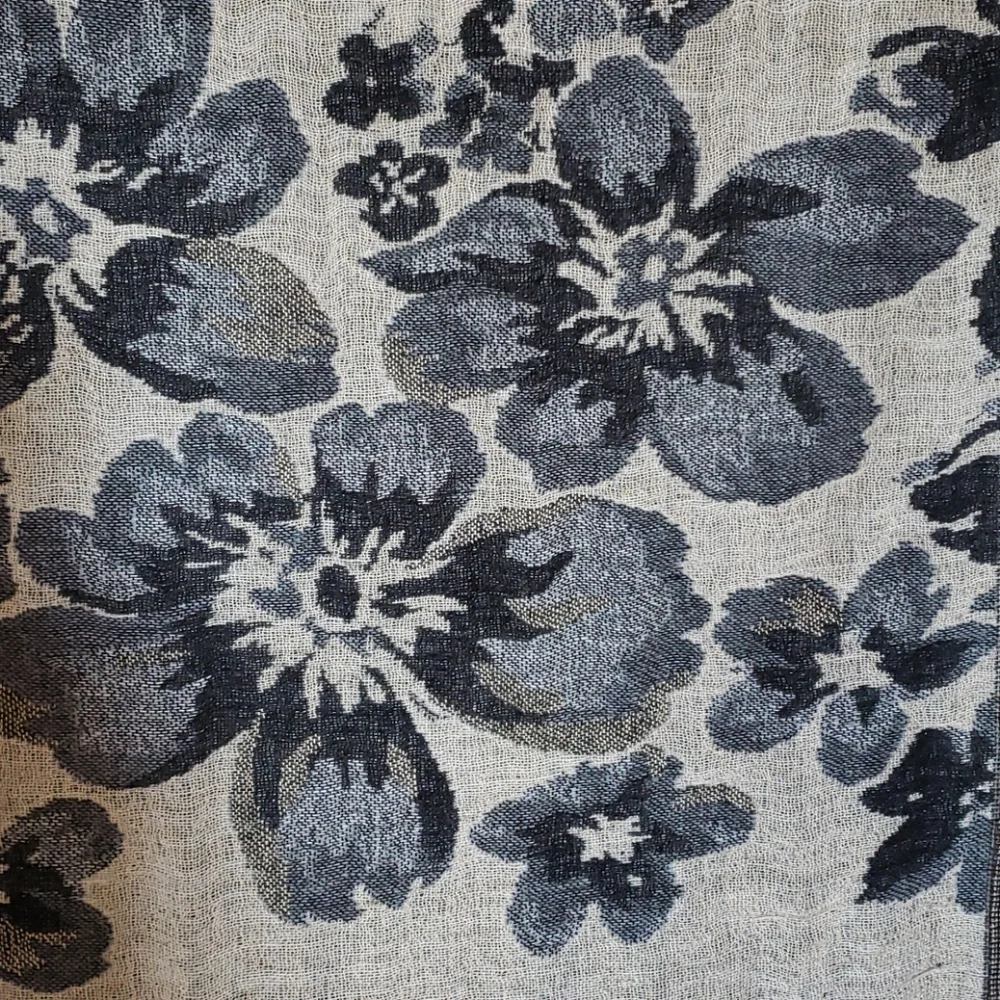 Reversible Silk Pashmina Scarf Wrap – Black Tan Cream Gray Floral